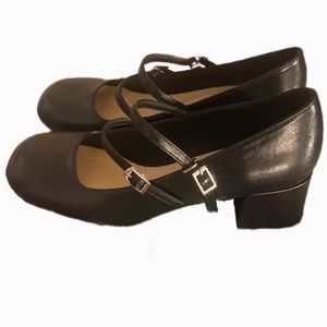 Black Mary Jane Heels With Straps